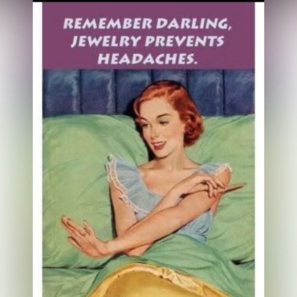 $3 Pearl Dangle Earrings. New. $3 if Bundled - Picture 12 of 13